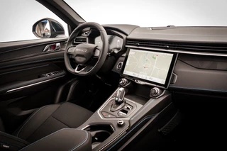 Lynk & Co 01 1.5 Plug-in Hybrid 262 Pk Zwarte Hemel | Panoramadak | 75 km Elektrisch | 360 Camera | NL Auto | 20 inch. LMV | 1e Eigenaar / 4