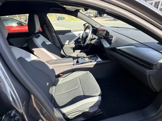 Opel Astra Sports Tourer 1.2 Turbo Hybrid Business Edition  | AGR | Trekhaak | LED | Apple/Android | Adapt. Cruise | Stoel- en stuurverwarming / 31