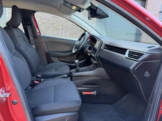 Renault Clio 1.0 TCe / Navigatie by Apple CarPlay - Android / 1e Eigenaar / ALL-Season banden / Cruise Control / PDC met optische / 16