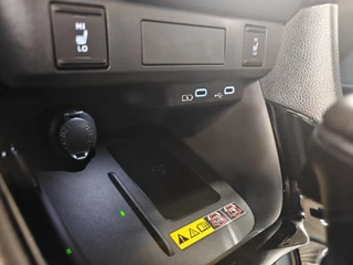 Toyota Yaris 1.5 Hybrid 115 Dynamic NIEUW DIRECT LEVERBAAR! MODEL 2026 STOEL/STUURVERW PARK-SENSOREN BLIND SPOT 17'' LM-VELGEN NAVI KEYLESS LED APPLE/ANDROID / 25