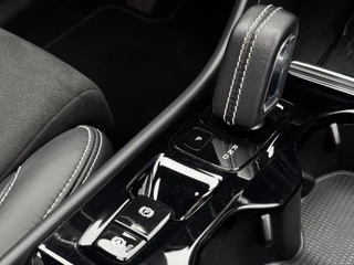 Volvo XC40 1.5 T5 Recharge R-Design NL-auto | Schuif- Kanteldak | H&K | Trekhaak | Stoelverwarming | Memory | Adaptive Cruise / 26