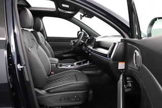 Kia Sorento 1.6 T-GDi Plug-in Hybrid 4WD ExecutiveLine 7p Nieuw en Direct leverbaar! - - Stoel/Stuurverwarming - 1700kg trekgewicht - Apple Carplay - Android Auto - Panorama Dak - - Fabrieksgarantie tot 2033 / 33