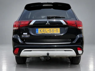 Mitsubishi Outlander 2.4 PHEV Intense+ 4WD 225 pk AUT. | 1e eigenaar | navigatie | trekhaak | elektr. v. stoel | carplay | alcantara / 7