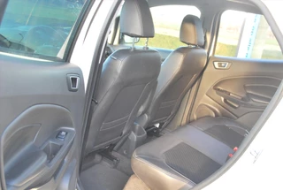 Ford EcoSport 1.0 EcoBoost 125pk Titanium / 7