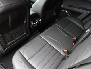 Alfa Romeo Stelvio 2.0 T AWD Veloce  | Leder | H/K | ACC | 21'' / 33