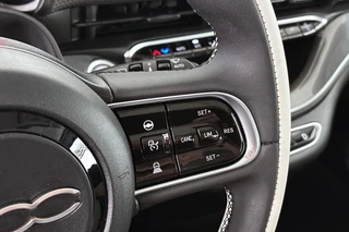 Fiat 500e La Prima 42 kWh Pano Leder Stoelverwarming JBL Camera Apple CarPlay / 27