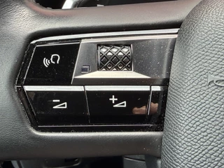 DS DS 7 Crossback 180pk So Chic (Elektrisch Schuifdak - Trekhaak - Focal Electra - Stoelverwarming - 20"- Camera - LED - Navigatie - Draadloos laden) / 27