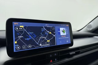 Jeep Avenger 1.2 e-Hybrid 110pk Automaat Summit | Navigatie | Achteruitrijcamera | Adapt. Cruise control | Climate control | Elektrische achterklep | Keyless | 18" Lichtmetalen velgen | 8 jaar garantie / 27