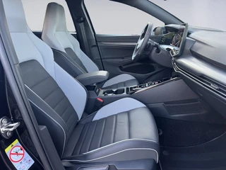 Volkswagen Golf 1.5 eHybrid GTE / 5JR Garantie / Pano / Leer / Trekhaak / Matrix / Keyless / DCC / HUD / 14