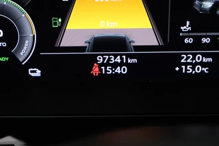 Audi A3 Sportback 45 TFSIe 245pk S edition Competition Camera Keyless HUD Stoelverwarming Adaptive Cruise Navigatie S-Line / 40