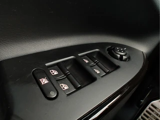 Alfa Romeo Giulietta 1.4 T SPORTIVA AUTOMAAT  Cruise Control | Clima | Parkeersensoren / 23