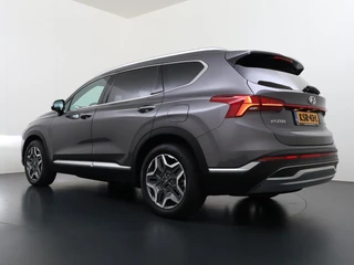 Hyundai Santa Fe 1.6 T-GDI PHEV Premium Sky 7p. APPLE CARP. | STOEL VENTILATIE/VERWARMING | 7 PERS | 360˚ CAMERA | HEAD-UP DISP. | / 7