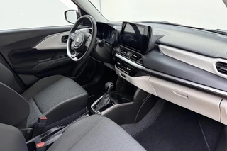 Suzuki Swift 1.2 Style Smart Hybrid 83pk | Automaat | Navigatie | Climate Control | Cruise Control Adaptief | Camera | Stoelverwarming | Draadloos Apple Carplay - Android Auto / 4
