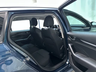 Skoda Octavia Combi 1.0 e-TSI 110pk DSG Ambition Navigatie Trekhaak App-Connect DAB+ / 18