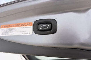 Mitsubishi Outlander 2.0 PHEV Automaat instyle | Navigatie | Lederen bekleding | Achteruitrijcamera | Elektrische achterklep | Stoel- en stuurverwarming | Verwarmd voorraam / 15