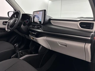 Suzuki Swift 1.2 Style Smart Hybrid Black & White edition / 7