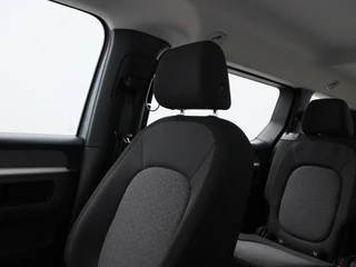 Volkswagen ID. Buzz Pro 86 kWh 286 Pk LWB 7 Persoons | Cruise Control | CarPlay | Climatronic | Navigatie | 19 Inch | 18.855 Km !! / 31