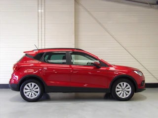 SEAT Arona 1.0 TSI 95pk Style Business Intense / 6