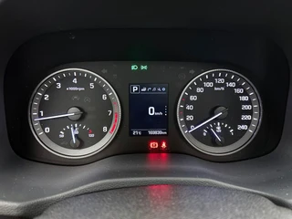 Hyundai Tucson 1.6 T-GDi Comfort 4WD | Trekhaak | Schuifdak | Camera | Stoelverwarming | / 25