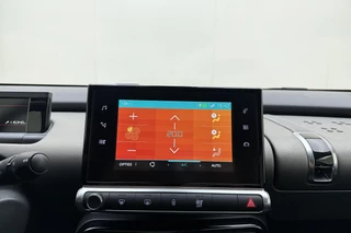 Citroën C4 Cactus 1.2T Shine / 22