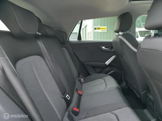 Audi Q2 35 TFSI S Edition / Pano / Navi / Camera / Virtual / 13