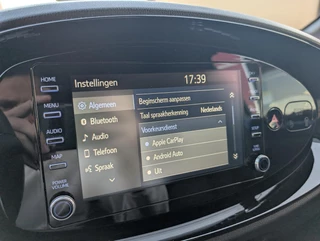 Toyota Aygo X PULSE STOELVERWARMING CAMERA AIRCO PRIVACY-GLASS LM-VELGEN LED / 19