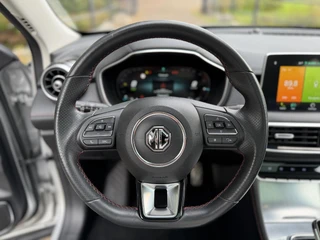 MG EHS 1.5 TGDI Luxury PHEV | Pano | Leder | 360 Camera | / 11