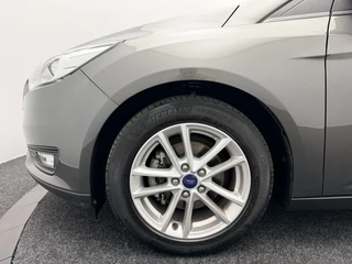 Ford Focus 1.0 Lease Edition | Navigatie | Carplay&Android | Cruise Control | Airco / 24