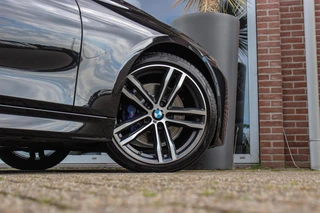 BMW 3-serie Touring 320i M Sport Edition | 2e eigenaar | NL auto | Camera | HiFi audio | Stoelverwarming | DAB | Head-up | Cruise control | LED | Park Assistant | PDC | Navigatie / 53