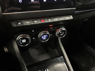 Renault Arkana 1.6 E-Tech Hybrid 145 R.S. Line LEER CARPLAY CAMERA NAVI ADAPTIEF CRUISE. / 40