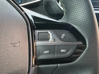 Peugeot e-2008 BWJ 2023 EV GT 136 PK 50 kWh  PANO DAK | KEYLESS | STOELVERW. | HALF LEDER | CAMERA | NAVI | CLIMA | CRUISE | LMV | PDC / 15