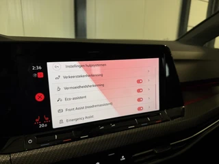 Volkswagen Golf 1.5 eTSI R-Line Pano Virtual Camera IQ Light / 42