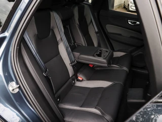 Volvo XC60 T6 AWD Ultra Black Edition Trekhaak Pano 360 Head up 21'' / 23