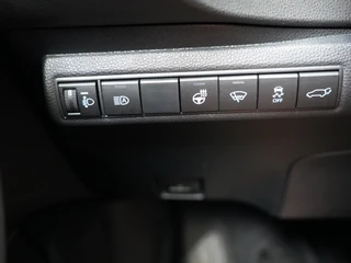 Toyota Corolla 1.8 Hybrid First Edition ✅Stoel&Stuurverw.✅Adapt Cruise✅Clima✅Camera✅Navi✅Two Tone✅ / 11