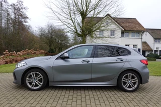 BMW 1 Serie 118i Business Edition M sport  | Camera | CarPlay | Stoelverwarming | Navi | / 11