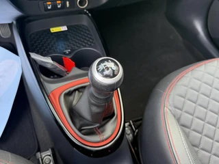 Toyota Aygo X 1.0 VVT-i MT Envy CABRIO KEYLESS PARK-SENSOREN STOELVERWARMING APPLE/ANDROID LM-VELGEN 18" / 20
