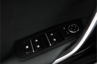 Kia XCeed 1.5 T-GDi GT-Line  - Automaat - Panorama dak - Stoel/Stuur verwarming - Navigatie - Climate Control - Achteruitrijcamera - Elektrische Achterklep - Fabrieksgarantie tot 01-2032 / 20