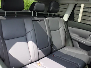 Leapmotor C10 REEV Design 28.4 kWh 215PK Automaat Navigatie, Camera 360, Lichtmetalen velgen, Elektrische Achterklep, Kunstlederen bekleding, Stoel Verwarming & Ventilatie / 15