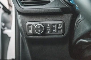 Ford Kuga 2.5 PHEV ST-Line X / 29