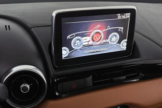Fiat 124 Spider 1.4 MultiAir Turbo Lusso BOSE Keyless Stoelverwarming Achteruitrijcamera / 13