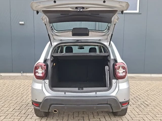 Dacia Duster 1.3 TCe 130pk Comfort * Navigatie * Cruise Control * Airco * / 30