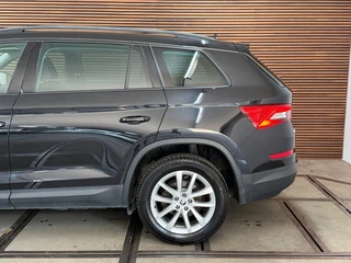 Skoda Kodiaq 1.5 TSI Ambition 7p. | 7-persoons | Carplay & Android Auto | Trekhaak | Camera | Stoelverwarming | KESSY | 18 Inch / 46