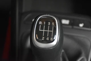 Kia Stonic 1.0 T-GDi MHEV 100pk DynamicLine / 18