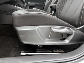 Skoda Kamiq 1.0 TSI Ambition | Camera | CarPlay | Adaptive Cruise Control / 24