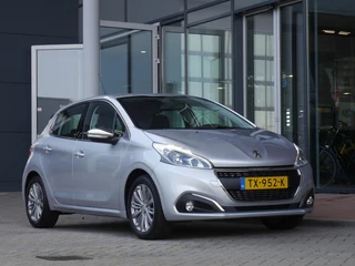 Peugeot 208 1.2 PureTech Allure 110 PK | Automaat | Climate Control | Navigatie | Cruise Control | Licht Metalen Velgen | Apple carplay/Android auto | AUX | USB | Dealer onderhouden