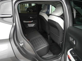 Citroen C3 1.2 Turbo 100pk Max | Uit voorraad leverbaar | Zwart dak | Stoelverwarming | Stuurverwarming | Camera | Lichtmetalen velgen | Apple Carplay / 7