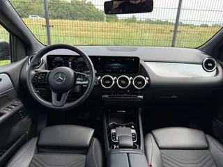 Mercedes-Benz B-klasse 180 Business Solution Plus CarPlay | Camera | groot NAVI / 4