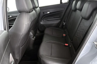 Jeep Avenger 1.2 e-Hybrid Altitude Keyless JBL Camera Elektrische Achterklep / 9