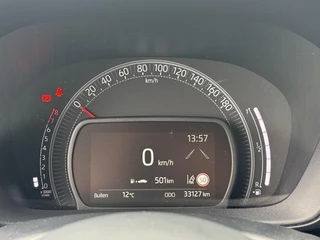 Toyota Aygo X PLAY / 16