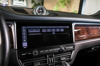 Porsche Macan 3.0 S|Chrono|Bose|Verkoeling|Luchtvering|21'' / 47